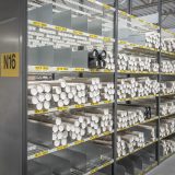 Flexibla lagerhyllor med avdelare